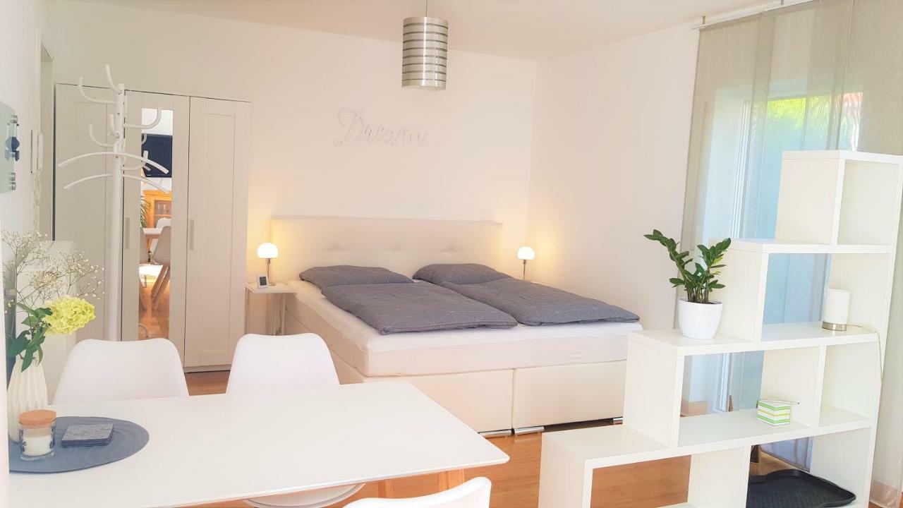 Apartment Am Paradies - 10 Minuten Fussweg Zur Innenstadt Лимбург-на-Лане Екстериор снимка